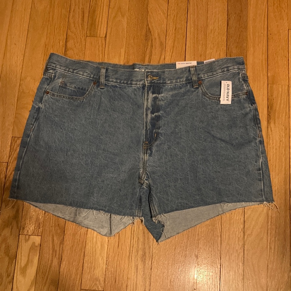 Plus size cutoff shorts
